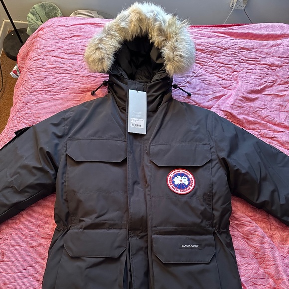 Canada Goose Expedition Parka - Picture 1 of 10